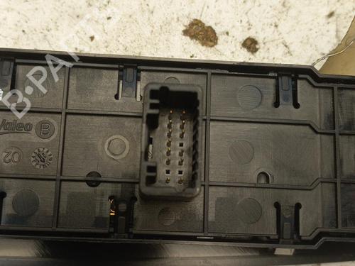 Right front window switch RENAULT MEGANE III Grandtour (KZ0/1) 1.5 dCi (KZ0C, KZ1A) | BP22130292I26 