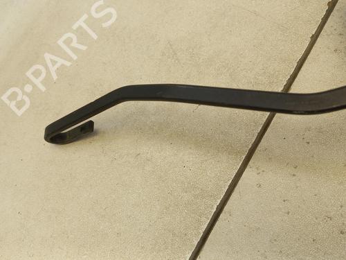 Used Front windshield wiper arm Front windshield wiper arm PEUGEOT EXPERT Tepee (VF3X_) 2.0 HDi 120 (120 hp) 21326303 21326303