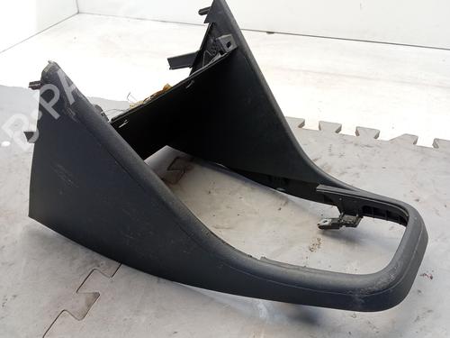 Used Middle console VW POLO V (6R1, 6C1) 1.4 TDI (90 hp) 22330780