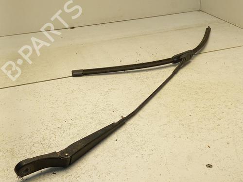 Used Front windshield wiper arm PEUGEOT 5008 (0U_, 0E_) 1.6 HDi (110 hp) 21326485
