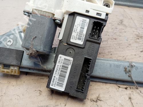 Used Front right window mechanism Front right window mechanism RENAULT LAGUNA III Grandtour (KT0/1) 2.0 dCi (KT01, KT08, KT09, KT0K, KT12, KT1D, KT1W) (150 hp) 27617946 27617946