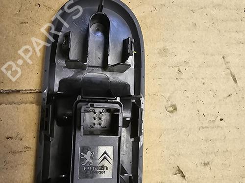 Used Right front window switch Right front window switch PEUGEOT 3008 I MPV (0U_) 1.6 HDi (109 hp) 40502042 40502042