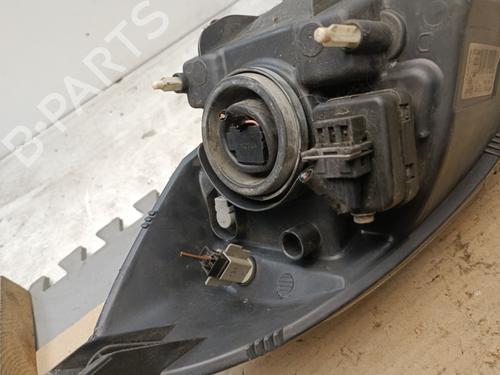 Used Right headlight Right headlight NISSAN NOTE (E11, NE11) 1.5 dCi (86 hp) 27161996 27161996