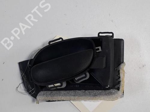 Højre bagtil invendig håndtag PEUGEOT 206 Hatchback (2A/C) 1.6 16V (109 hp) 30962570