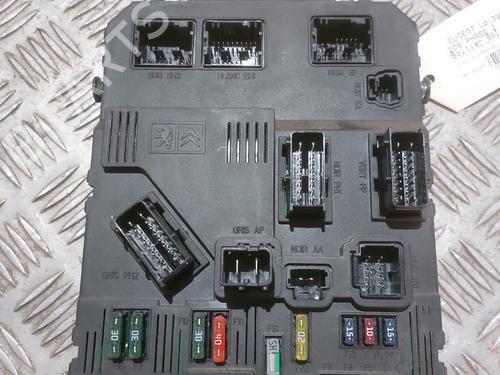 Used Fuse box PEUGEOT 206 Hatchback (2A/C) 1.4 HDi eco 70 (68 hp) 24452834