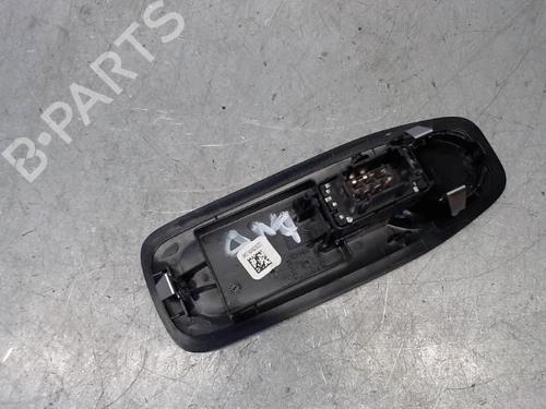 Used Right front window switch Right front window switch PEUGEOT 208 I (CA_, CC_) 1.4 HDi (68 hp) 30725602 30725602