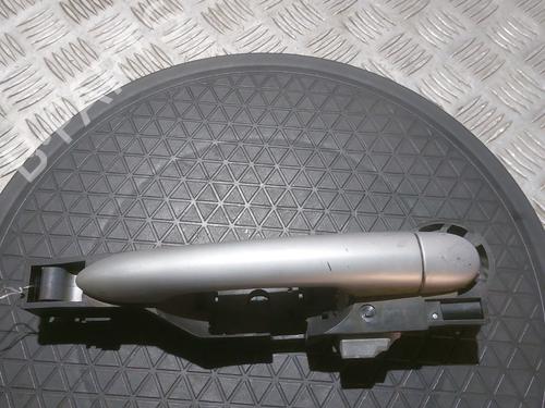 Used Rear left exterior door handle RENAULT CLIO III (BR0/1, CR0/1) 1.2 16V Hi-Flex (BR1U, CR1U) (75 hp) 30299631