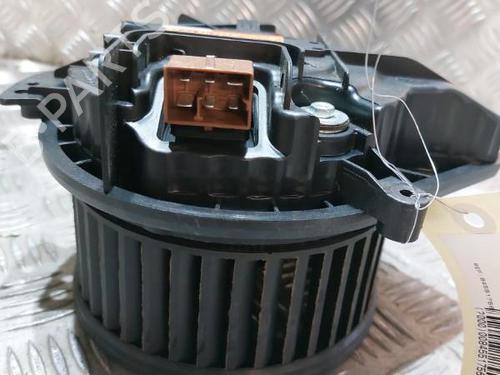 Moteur de chauffage AUDI A4 B7 Avant (8ED) 2.0 TDI (170 hp) 21503492