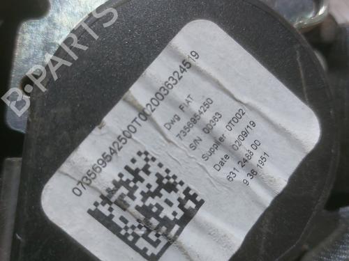 rear-left-seatbelt-fiat-tipo-saloon-356_-357_-2015-24569744 main image