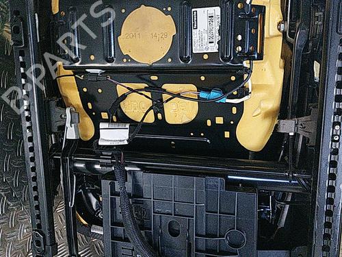 Right front seat VW GOLF VI (5K1) 1.6 TDI | BP21504430C16 