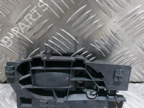 Used Front left interior door handle Front left interior door handle PEUGEOT 407 (6D_) 2.0 HDi 135 (6DRHRH, 6DRHRE, 6DRHRG, 6DRHRJ) (136 hp) 21510117 21510117