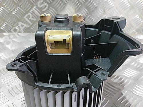 Used Heater blower motor Heater blower motor OPEL CORSA D (S07) 1.3 CDTI (L08, L68) (75 hp) 21506485 21506485