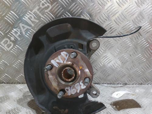 Used Right front steering knuckle Right front steering knuckle TOYOTA YARIS (_P9_) 1.4 D-4D (NLP90_, NLP90R) (90 hp) 21505315 21505315