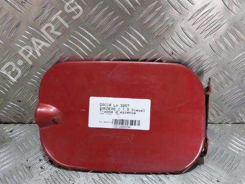 Używane Klapa wlewu paliwa DACIA SANDERO 1.5 dCi (88 hp) 21512375