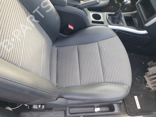 Right front seat MERCEDES-BENZ A-CLASS (W169) A 180 CDI (169.007, 169.307) | BP22224320C16 