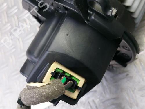 Used Heater blower motor Heater blower motor DACIA SANDERO II 1.2 (75 hp) 21512802 21512802