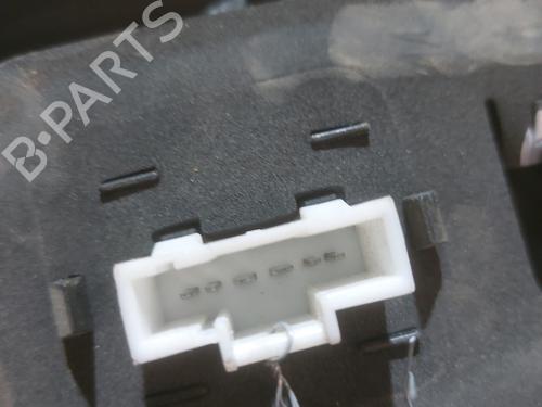 Used Lamp holder Lamp holder CITROËN C3 II (SC_) 1.2 VTi 82 (82 hp) 27986379 27986379