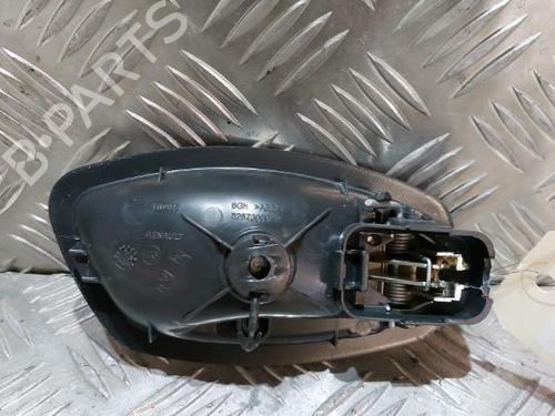 Used Front left interior door handle RENAULT CLIO IV Grandtour (KH_) 1.5 dCi 90 (KHN3, KHN4) (90 hp) 21503607