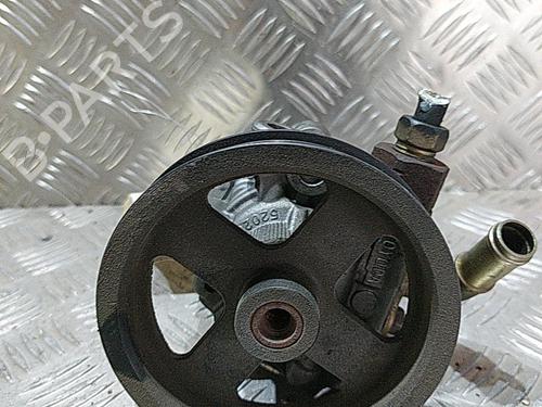 Used Steering pump Steering pump TOYOTA COROLLA Verso (_E12_) 2.0 D-4D (CDE120_, CDE120R) (90 hp) 21513340 21513340