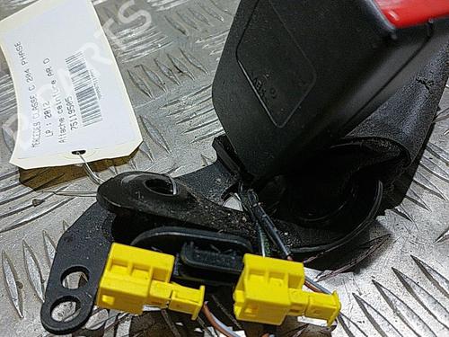 Engate do cinto Engate do cinto MERCEDES-BENZ C-CLASS (W204) C 200 CDI (204.001) (136 hp) 21504538 21504538