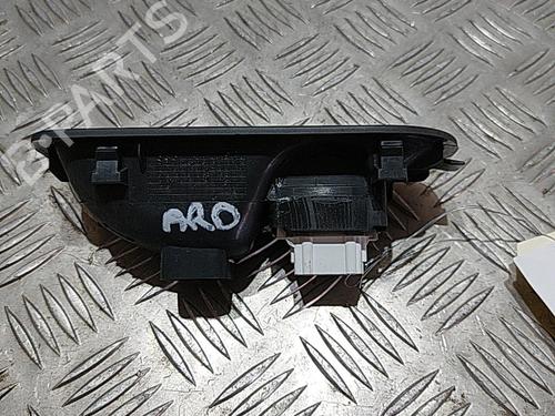 Used Right rear window switch Right rear window switch RENAULT MEGANE II (BM0/1_, CM0/1_) 1.5 dCi (BM1E, CM1E) (106 hp) 21513200 21513200