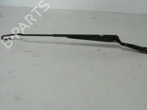 Used Front windshield wiper arm VW GOLF IV (1J1) 1.6 (102 hp) 28537705