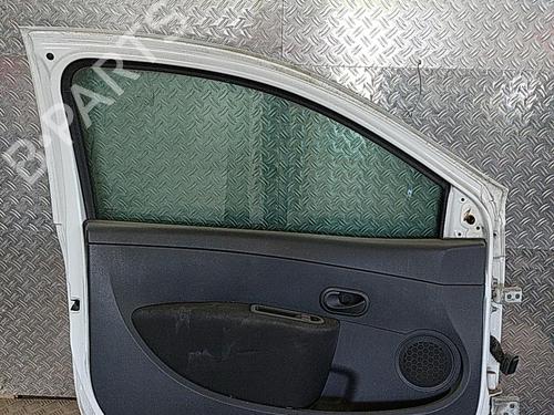 Used Left front door RENAULT CLIO III (BR0/1, CR0/1) 1.5 dCi (BR17, CR17) (86 hp) 21514507