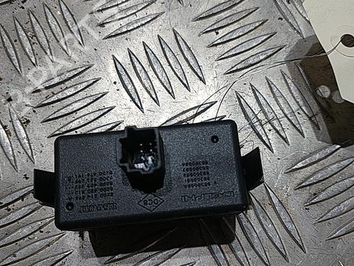Used Warning switch Warning switch RENAULT CLIO III (BR0/1, CR0/1) 1.5 dCi (BR17, CR17) (86 hp) 21504467 21504467