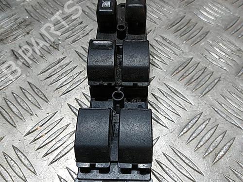 Used Left front window switch Left front window switch CITROËN C4 AIRCROSS 1.6 HDi 115 AWC (114 hp) 21504194 21504194