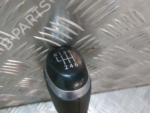 shift-knob-renault-megane-iv-hatchback-b9amn_-2015-23810639 main image
