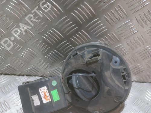 fuel-flap-renault-clio-iv-bh_-2012-2013-2014-2015-2016-2017-2018-2019-2020-2021-27546220 main image