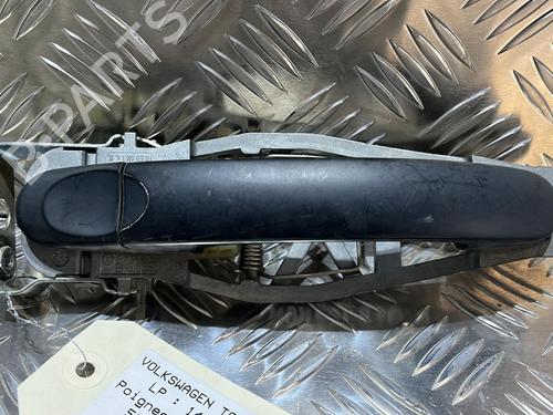 Used Front right exterior door handle Front right exterior door handle VW TOURAN (1T1, 1T2) 1.9 TDI (105 hp) 21515496 21515496