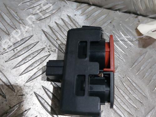 Used Warning switch RENAULT SCÉNIC III (JZ0/1_) 1.9 dCi (JZ0J, JZ1J, JZ1K, JZ1S) (131 hp) 21510374