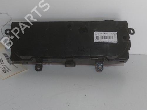 climate-control-renault-captur-i-j5_-h5_-2013-33894636 main image