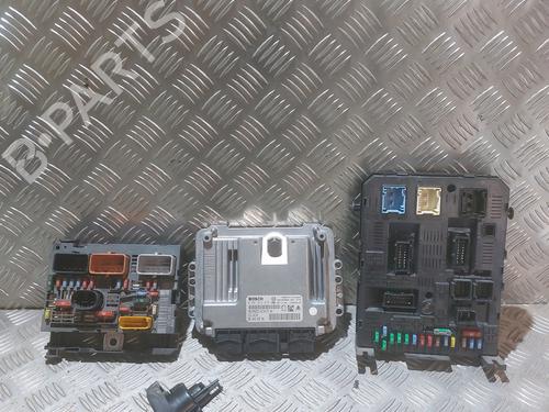 Used Electronic module PEUGEOT 308 I (4A_, 4C_) 1.6 HDi (109 hp) 30109579