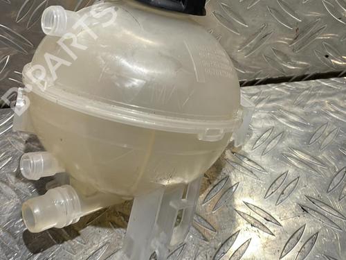 Used Expansion tank PEUGEOT 308 SW II (LC_, LJ_, LR_, LX_, L4_) 1.5 BlueHDi 130 (131 hp) 21507246