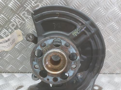 Venstre Styrespindel Lejehus MERCEDES-BENZ A-CLASS (W176) A 180 (176.042) (122 hp) 29588845