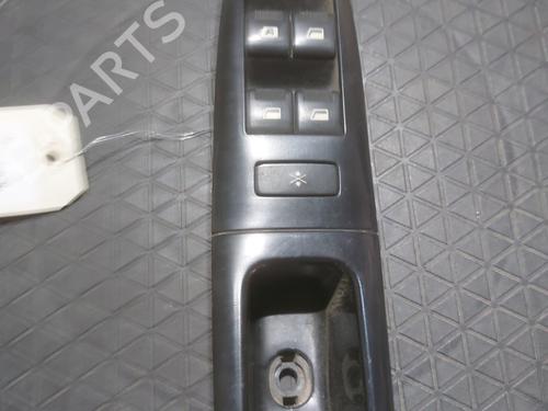 Used Left front window switch Left front window switch PEUGEOT 406 (8B) 2.0 HDI 110 (109 hp) 25487238 25487238
