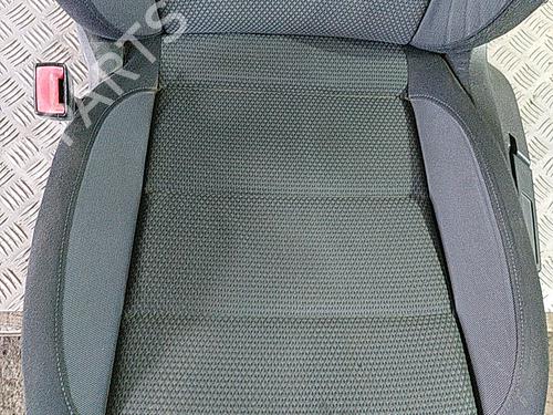 Left front seat VW GOLF VI (5K1) 1.6 TDI | BP21504429C15 