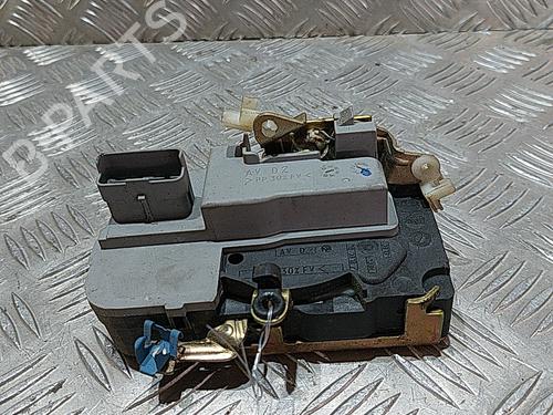 front-right-lock-peugeot-partner-mpv-5_-g_-20-hdi-9170cw-1996-21504435 main image