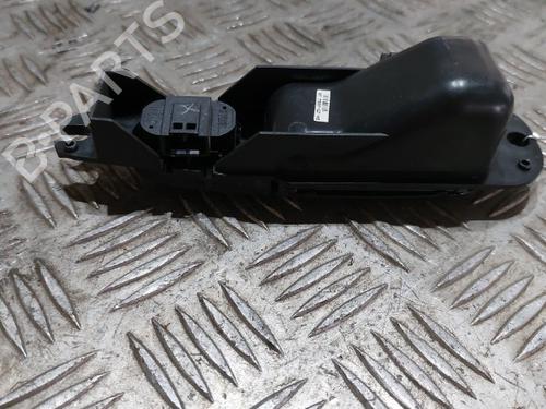 Used Right front window switch Right front window switch JAGUAR S-TYPE II (X200) 4.2 V8 (298 hp) 21513876 21513876