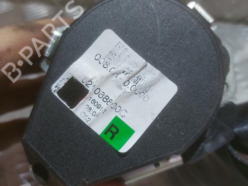 front-right-seatbelt-dacia-sandero-ii-2012-31040536 main image