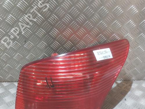 Højre baglygte PEUGEOT 407 SW (6E_, 6D_) 2.0 HDi 135 (136 hp) 29563175