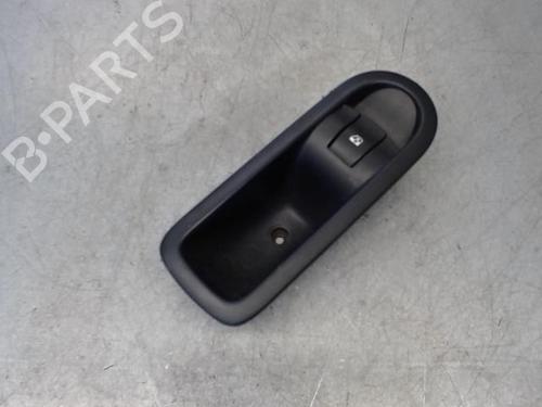 Højre bagtil elrude kontakt RENAULT MEGANE II (BM0/1_, CM0/1_) 1.5 dCi (BM1E, CM1E) (106 hp) 27816737