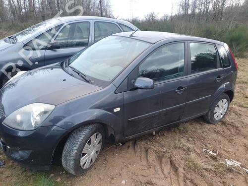 Brugte FORD FIESTA V (JH_, JD_) 1.4 TDCi (68 hp) 4469138