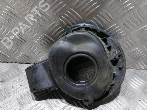 Used Fuel flap SEAT IBIZA IV (6J5, 6P1) 1.4 TDI (80 hp) 21503659