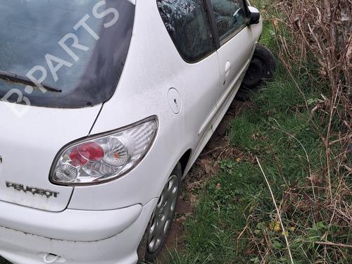 Left headlight PEUGEOT 206 Hatchback (2A/C) 1.4 i | BP26461836C28 