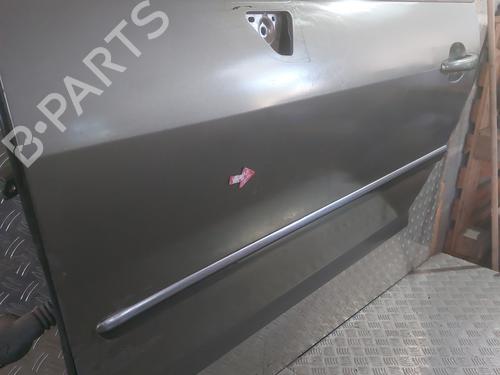 Left front door PEUGEOT 407 (6D_) 2.0 HDi 135 (6DRHRH, 6DRHRE, 6DRHRG, 6DRHRJ) | BP25879496C2 