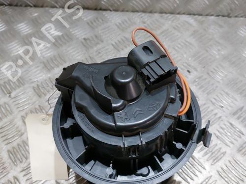 Used Heater blower motor Heater blower motor TOYOTA AYGO (_B4_) 1.0 (KGB40) (69 hp) 21511867 21511867