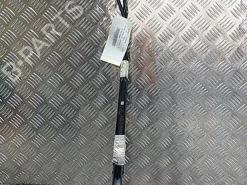 Used Front windshield wiper arm RENAULT MEGANE III Hatchback (BZ0/1_, B3_) 1.9 dCi (BZ0N, BZ0J) (131 hp) 21514742